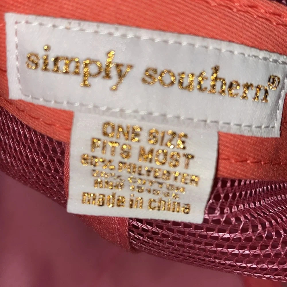 Simply‎ Southern Pink Trucker Hat SnapBack Salty & Sweet Pineapple Patch